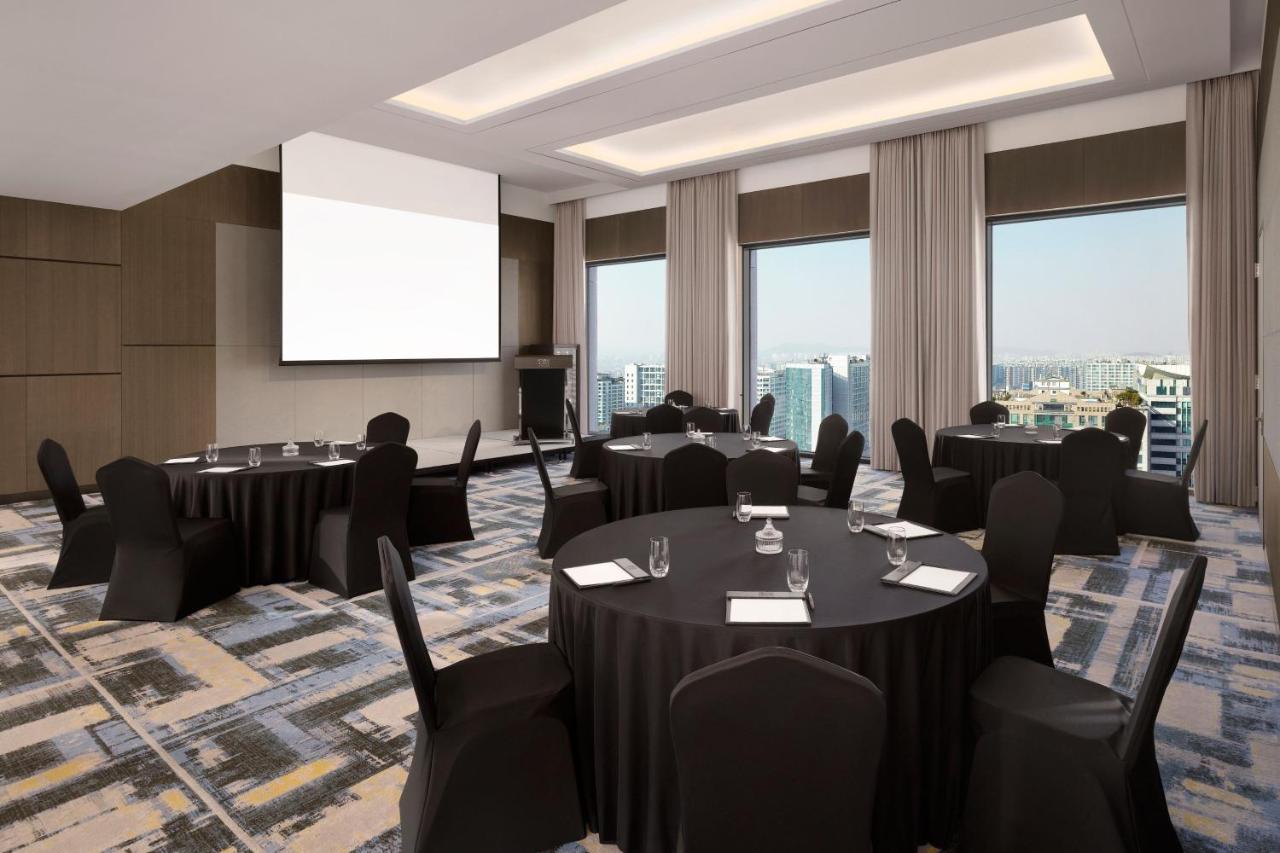 Four Points By Sheraton Сувон Екстер'єр фото