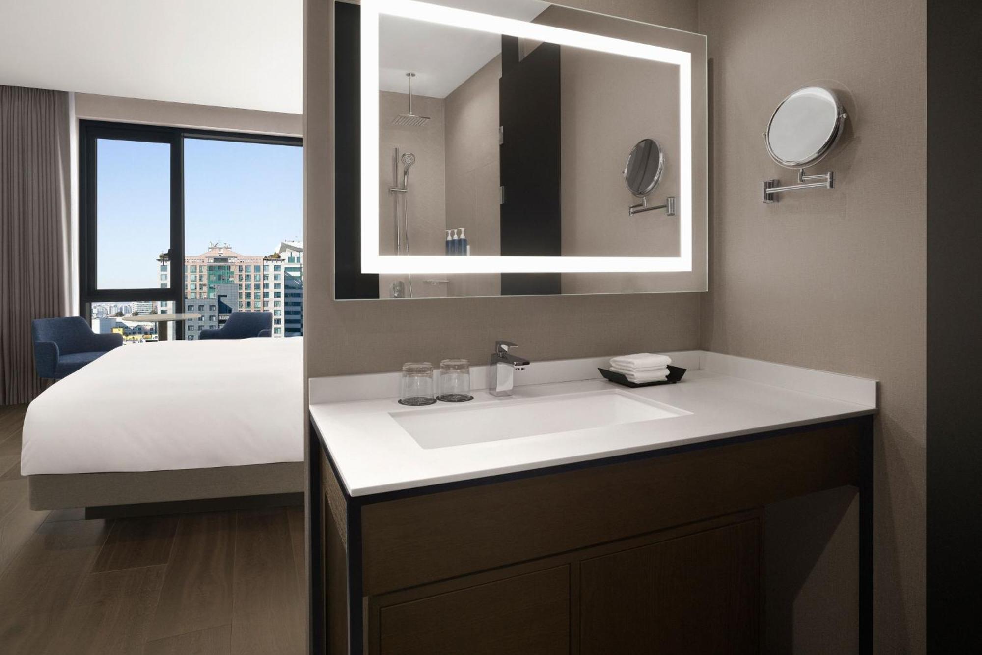 Four Points By Sheraton Сувон Екстер'єр фото